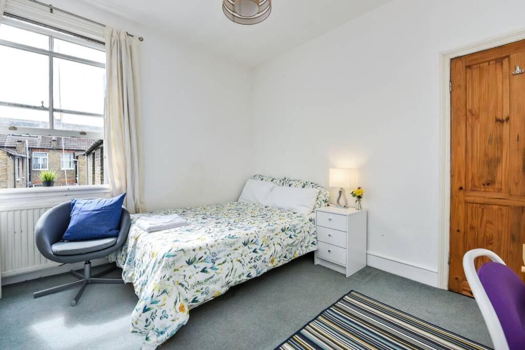 Groves 4 Bedroom, Shepherds Bush London Exterior photo