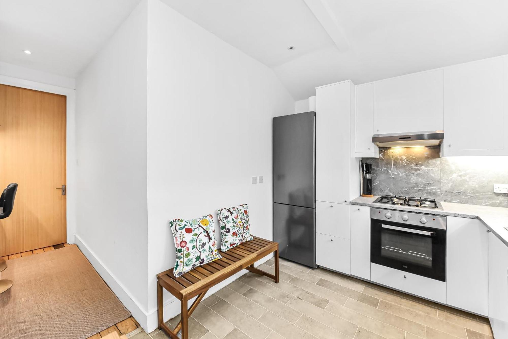 Groves 4 Bedroom, Shepherds Bush London Exterior photo
