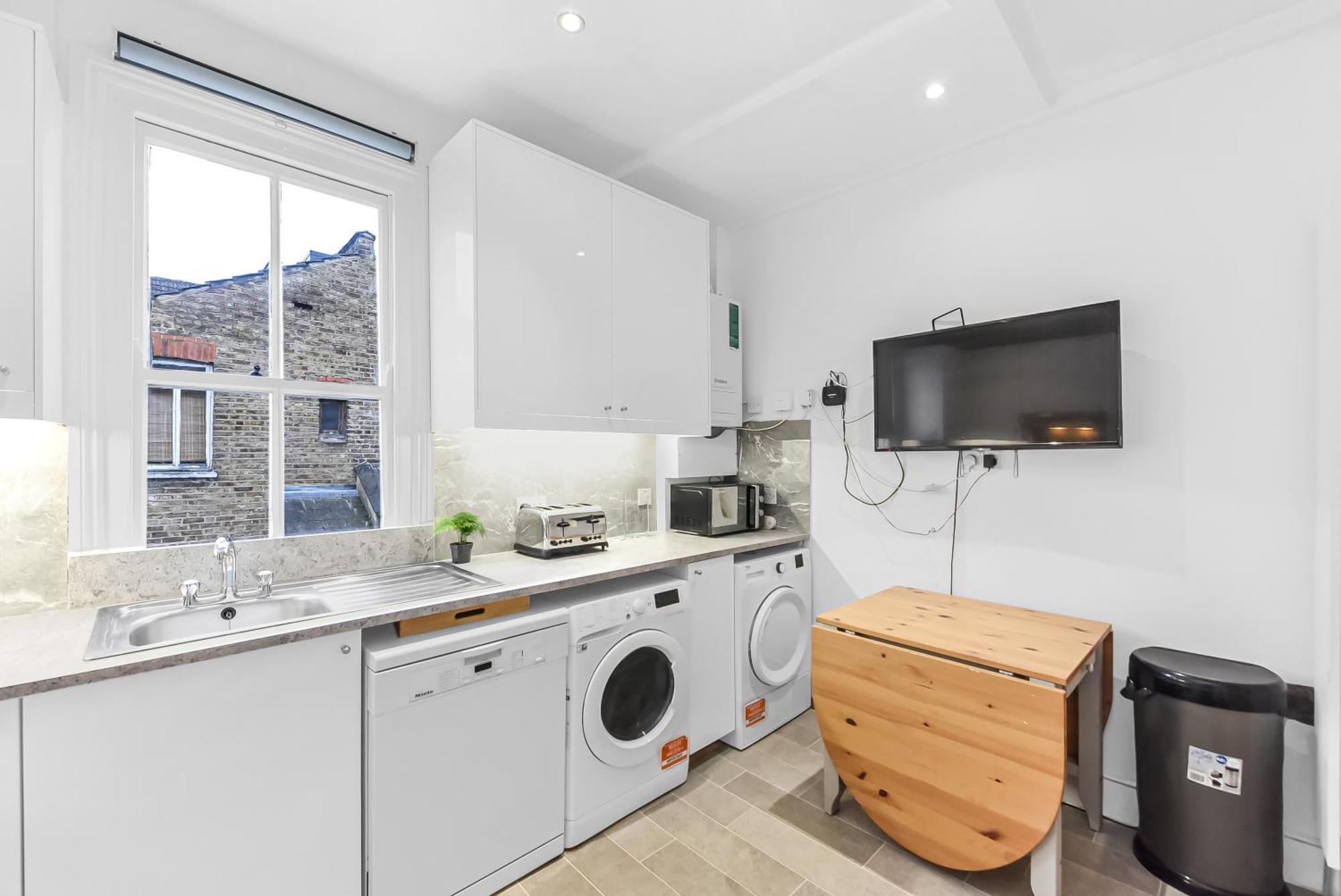 Groves 4 Bedroom, Shepherds Bush London Exterior photo